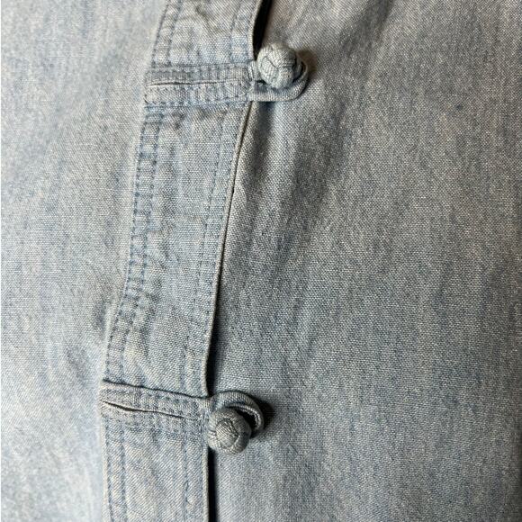 J Jill Women's Denim Blouse with Cloth Buttons on Front and Cuffs Size LP - Picture 2 of 7